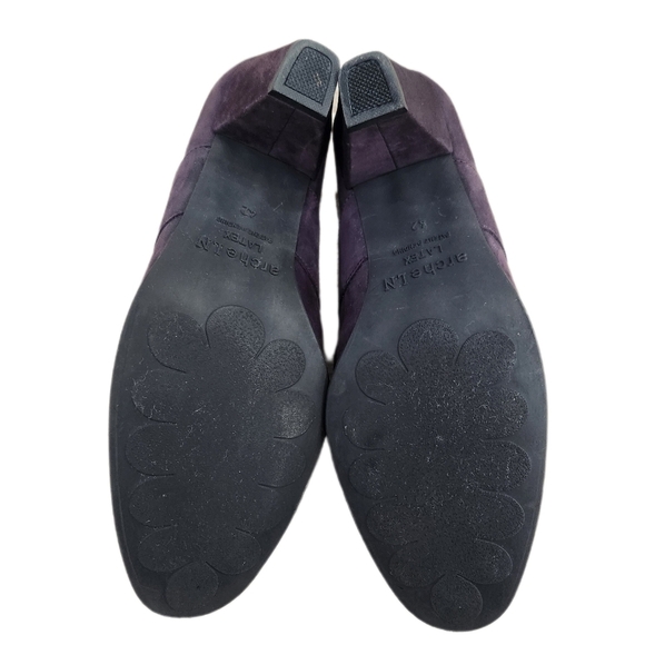 Vintage 379gap Arche LN Suede Leather Heeled Booties, Plum, US Womens 10, EUR 42 - Picture 4 of 7